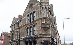 Glebe Hotel